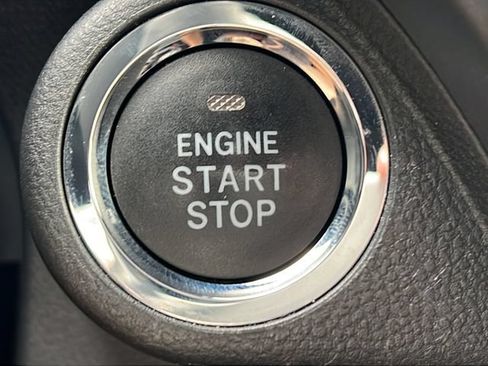 Used 2025 Subaru Forester Touring AWD/4WD image 28