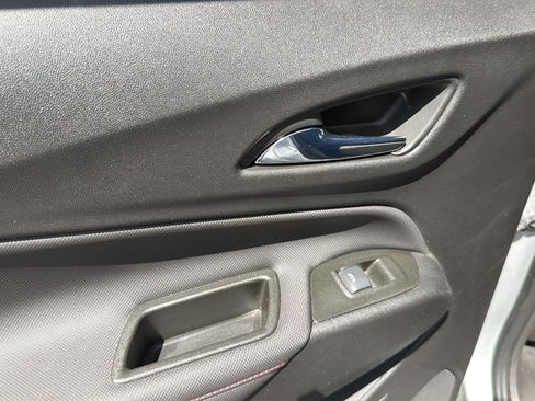 Used 2022 Chevrolet Equinox RS w/ RS Leather Package FWD image 27