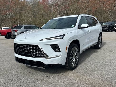 New 2026 Buick Enclave Avenir w/ Super Cruise Package image 2