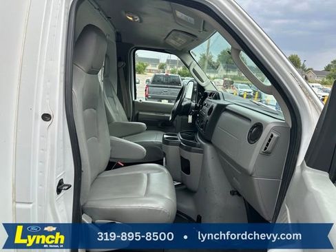 Used 2013 Ford E-450 and Econoline 450 Super Duty image 5