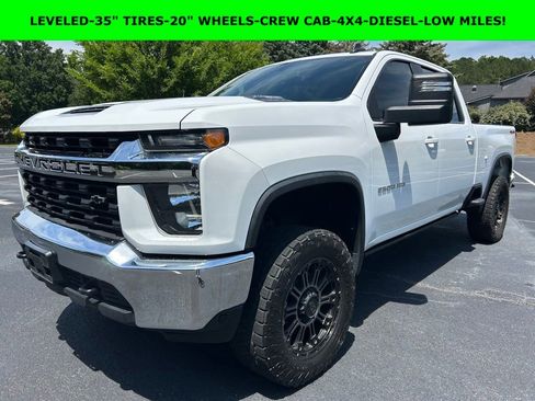 Used 2022 Chevrolet Silverado 2500 LT AWD/4WD image 1