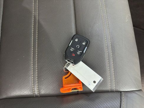 Used 2017 GMC Yukon Denali image 45