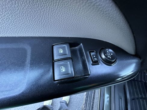 Used 2018 Chevrolet Colorado LT w/ Luxury Package, Chrome image 12