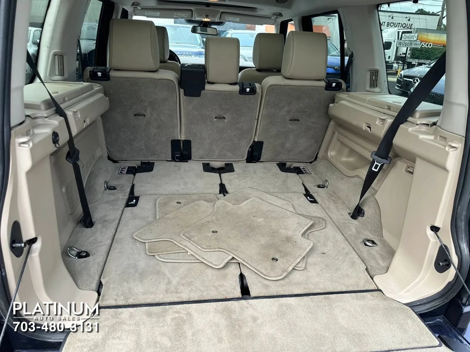 Used 2016 Land Rover LR4 HSE Silver Edition AWD/4WD image 17
