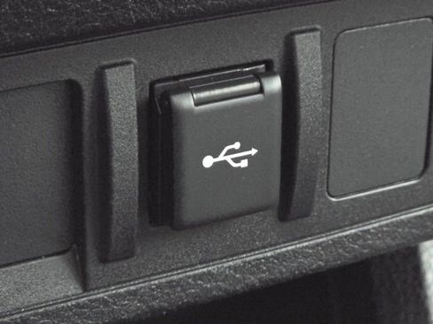 Used 2023 Toyota Tacoma SR image 10