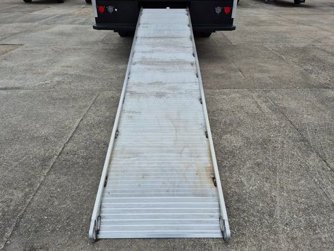 New 2025 Chevrolet Express 3500 w/ Power Convenience Package image 8