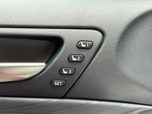 Used 2023 Lexus IS 500 RWD image 18