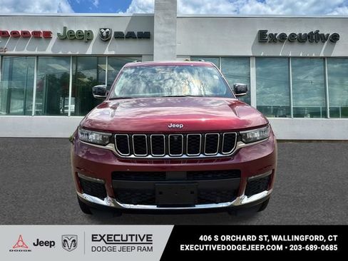Used 2023 Jeep Grand Cherokee L Limited w/ Luxury Tech Group II AWD/4WD image 6