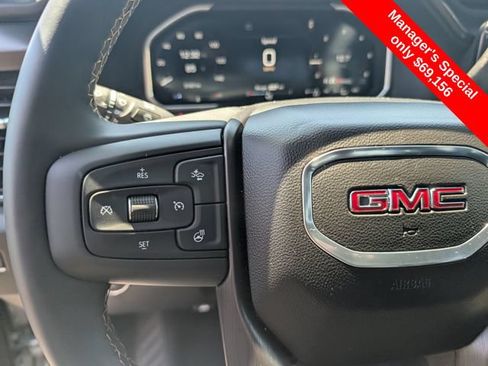 Used 2026 GMC Sierra 2500 AT4 w/ Technology Package AWD/4WD image 17
