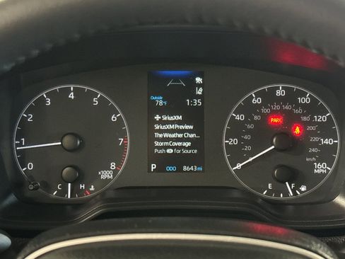 Certified 2024 Toyota Corolla Cross LE image 24