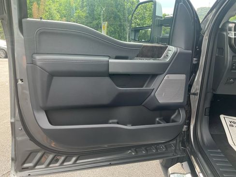 New 2026 Ford F250 Lariat w/ Chrome Package AWD/4WD image 17
