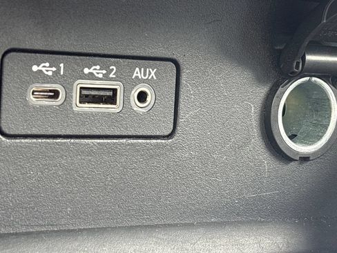 Used 2024 Nissan Altima 2.5 SR FWD image 14