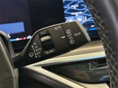 Used 2023 BMW X7 xDrive40i w/ M Sport Package image 30