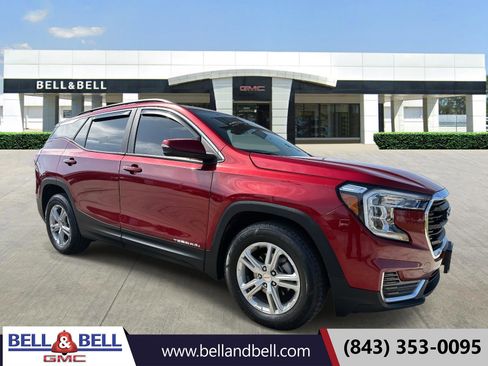 Used 2022 GMC Terrain SLE w/ Driver Convenience Package image 1