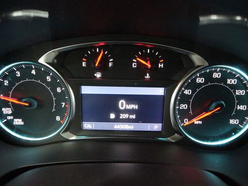 Used 2023 Chevrolet Traverse RS w/ LPO, Floor Liner Package AWD/4WD image 17