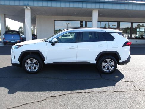 Used 2023 Toyota RAV4 XLE w/ Convenience Package AWD/4WD image 2