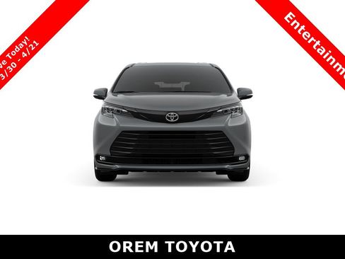 New 2026 Toyota Sienna XLE Woodland Edition image 17