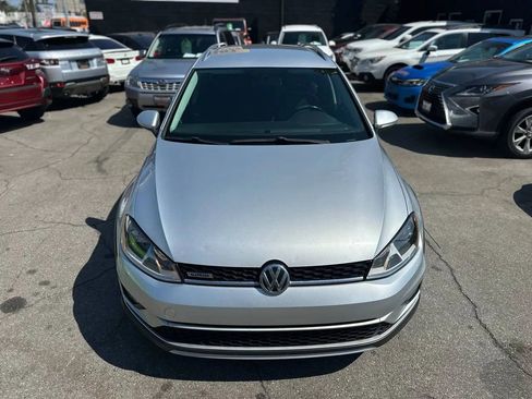 Used 2017 Volkswagen Golf Alltrack SEL AWD/4WD image 3