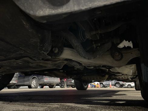 Used 2016 Jeep Grand Cherokee Laredo w/ Quick Order Package 23E image 11