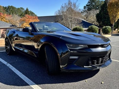 Used 2018 Chevrolet Camaro SS image 12