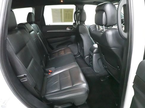 Used 2016 Jeep Grand Cherokee Limited AWD/4WD image 32