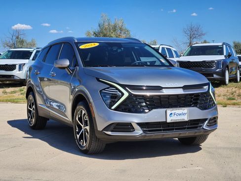Certified 2024 Kia Sportage EX AWD/4WD image 3
