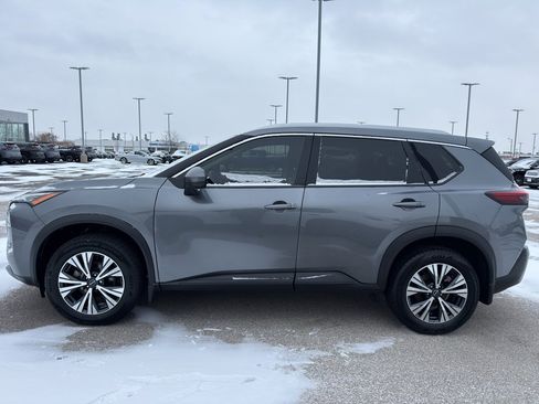 Used 2023 Nissan Rogue SV w/ SV Premium Package image 6