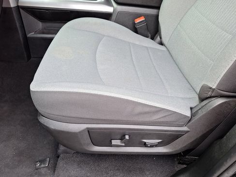 Used 2023 RAM 1500 Classic SLT w/ Trailer & Traction Group image 5