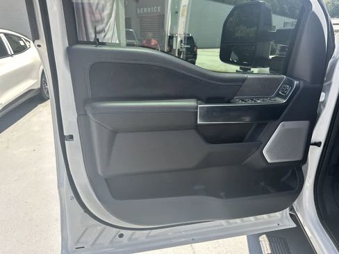 Used 2025 Ford F250 Platinum w/ FX4 Off-Road Package image 17