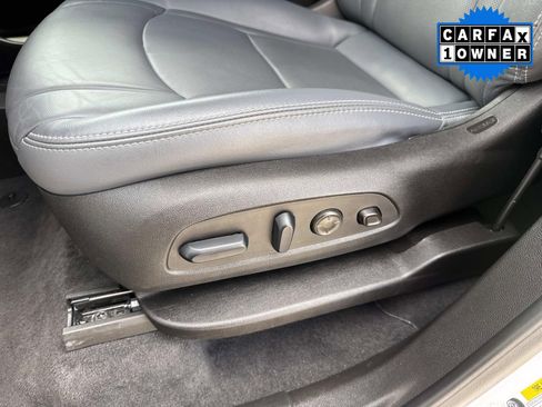 Used 2024 Buick Enclave Premium image 23