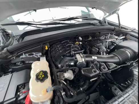 Used 2024 Jeep Grand Cherokee Altitude RWD image 18