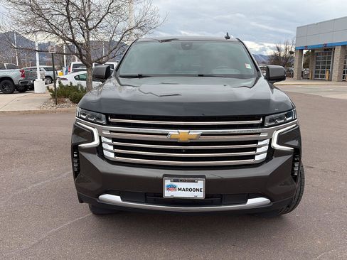 Used 2021 Chevrolet Tahoe High Country w/ Premium Package image 2