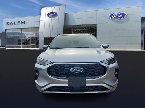 Certified 2023 Ford Escape ST-Line Select w/ Tech Pack #2 AWD/4WD image 7