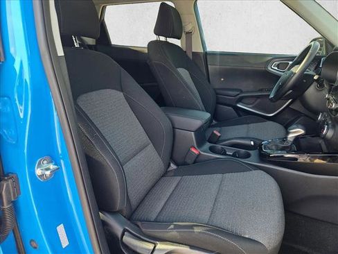 Used 2024 Kia Soul EX image 21