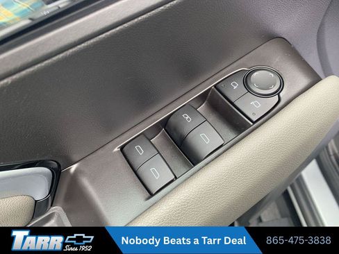 Used 2025 Chevrolet Colorado ZR2 w/ Technology Package AWD/4WD image 15