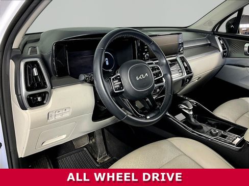 Used 2023 Kia Sorento SX AWD/4WD image 17
