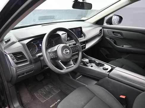 Used 2024 Nissan Rogue S AWD/4WD image 18