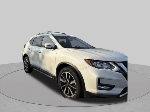 Used 2019 Nissan Rogue SL w/ Premium Package AWD/4WD image 9