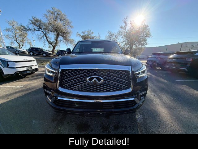 Used 2019 INFINITI QX80 Luxe w/ 22" Wheel Package AWD/4WD image 3