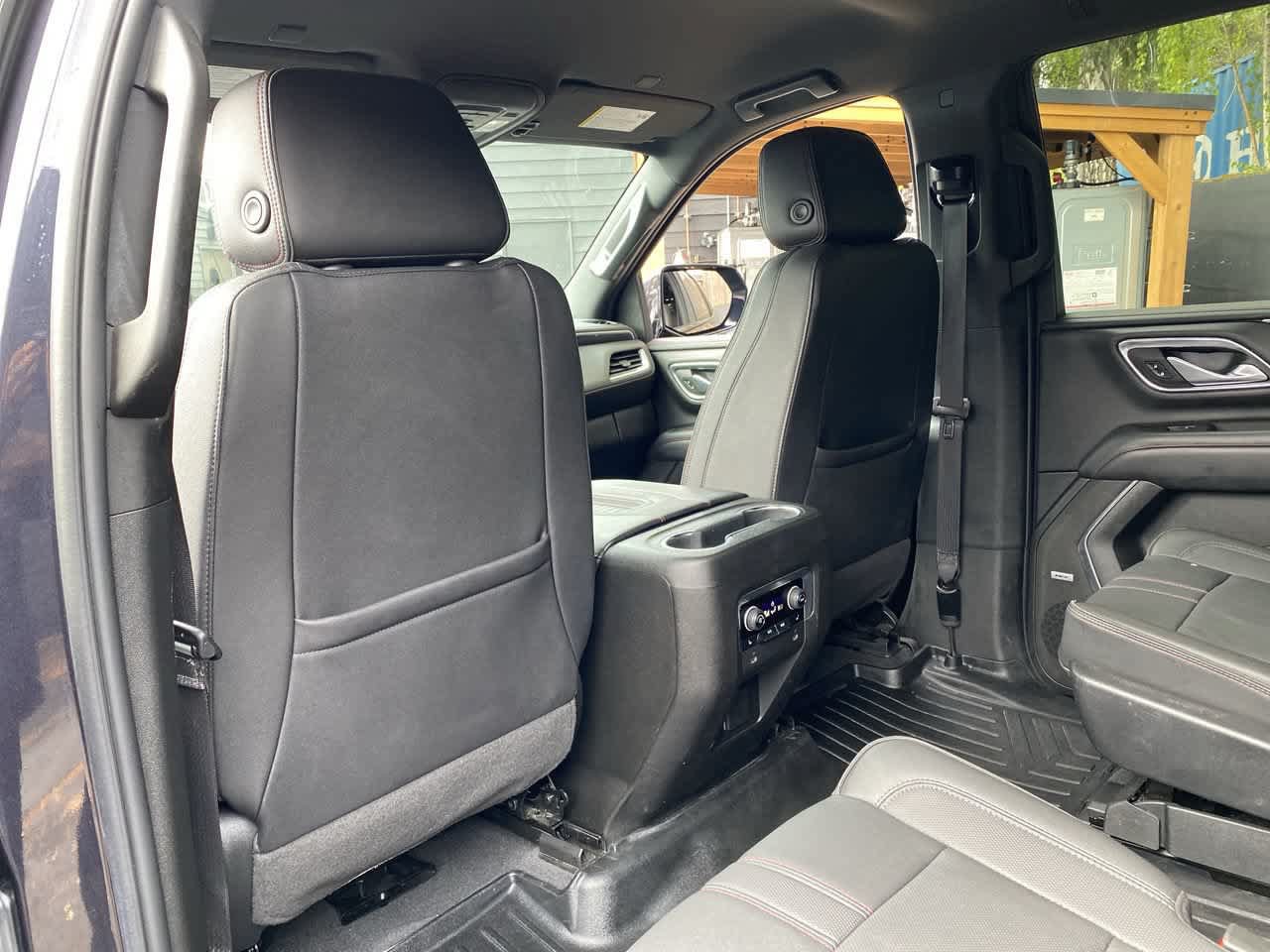 Used 2022 Chevrolet Tahoe RST w/ Luxury Package AWD/4WD image 15