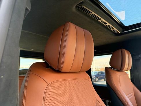 Used 2019 Mercedes-Benz G 550 image 17