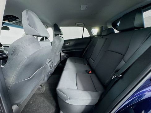 Used 2023 Toyota Venza LE image 22