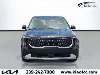 New 2026 Kia Carnival FWD video 2