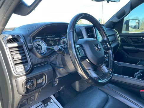 Used 2022 RAM 1500 Limited image 9