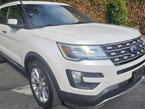 Used 2016 Ford Explorer Limited AWD/4WD image 3