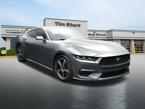 Used 2025 Ford Mustang Premium RWD image 7