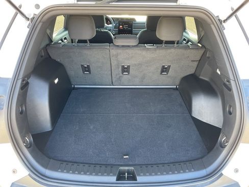 Used 2025 GMC Terrain Elevation image 32