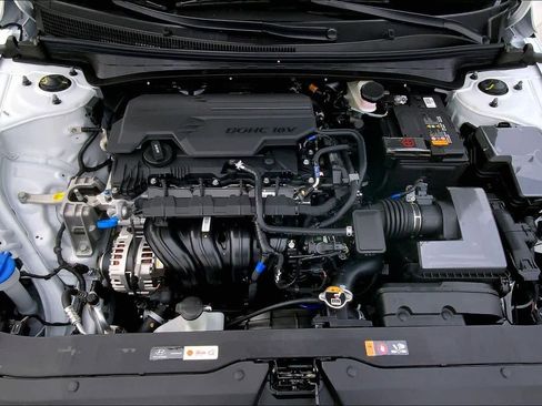 New 2026 Hyundai Elantra SEL Sport Premium image 16