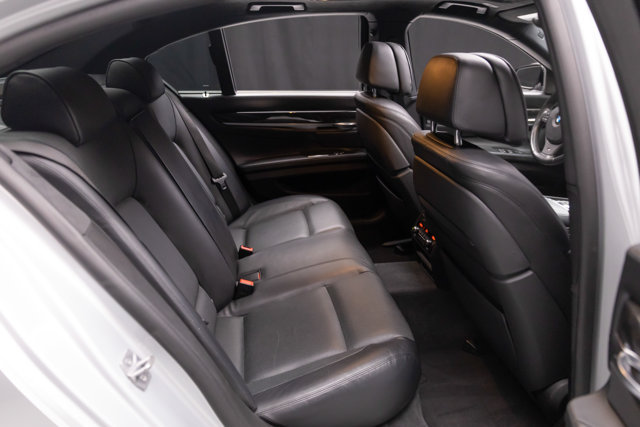 Used 2014 BMW 750i RWD image 69