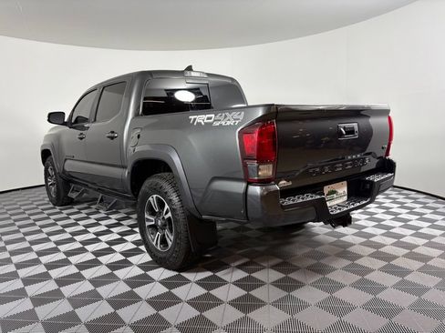 Used 2019 Toyota Tacoma TRD Sport w/ Technology Package AWD/4WD image 11